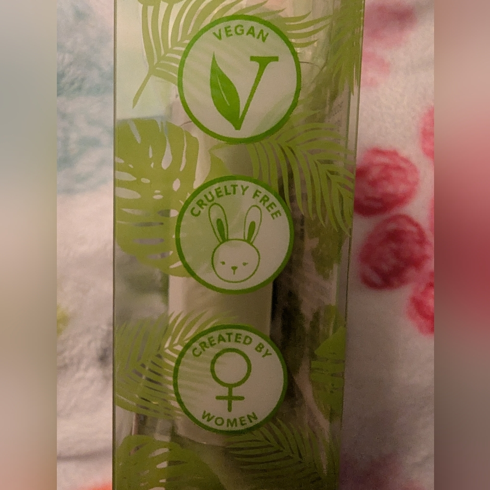 Vegan Body Butter Cream - Lique - Picture 2 of 3